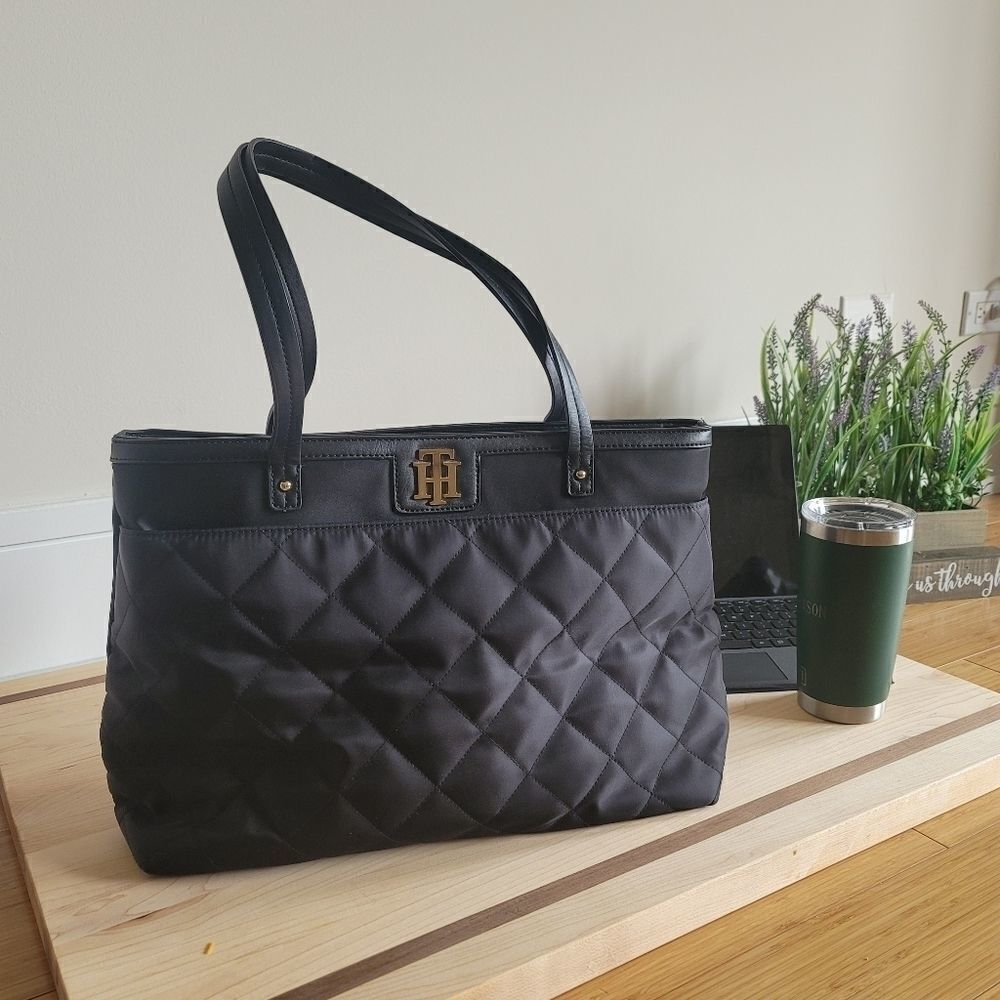 Tommy Hilfiger Quilted tote bag Black